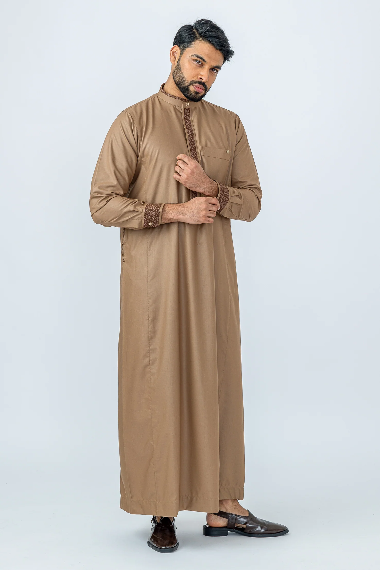 Aztec Almond Brown Thobe - Image 3