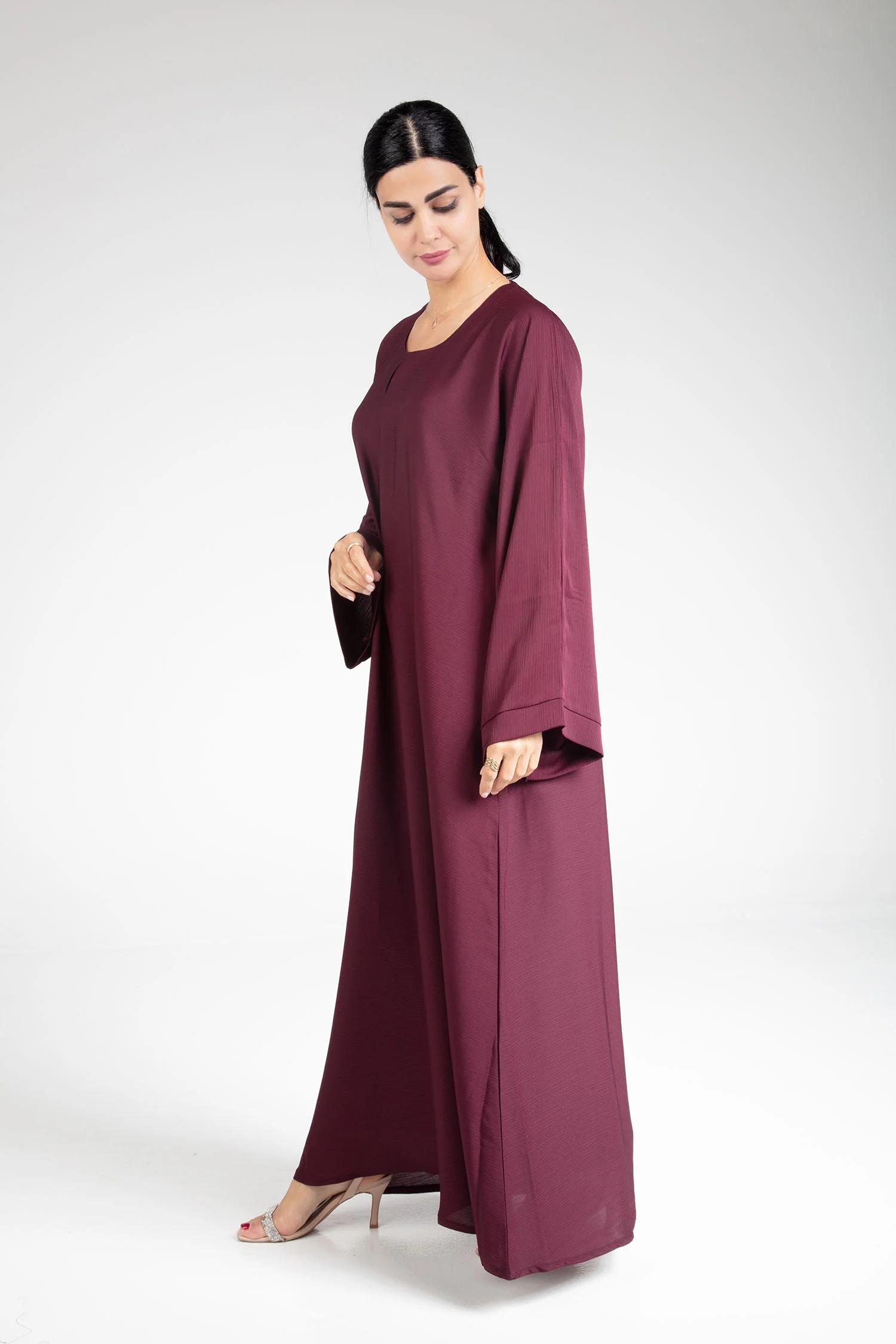 Classic Maroon Abaya - Image 3