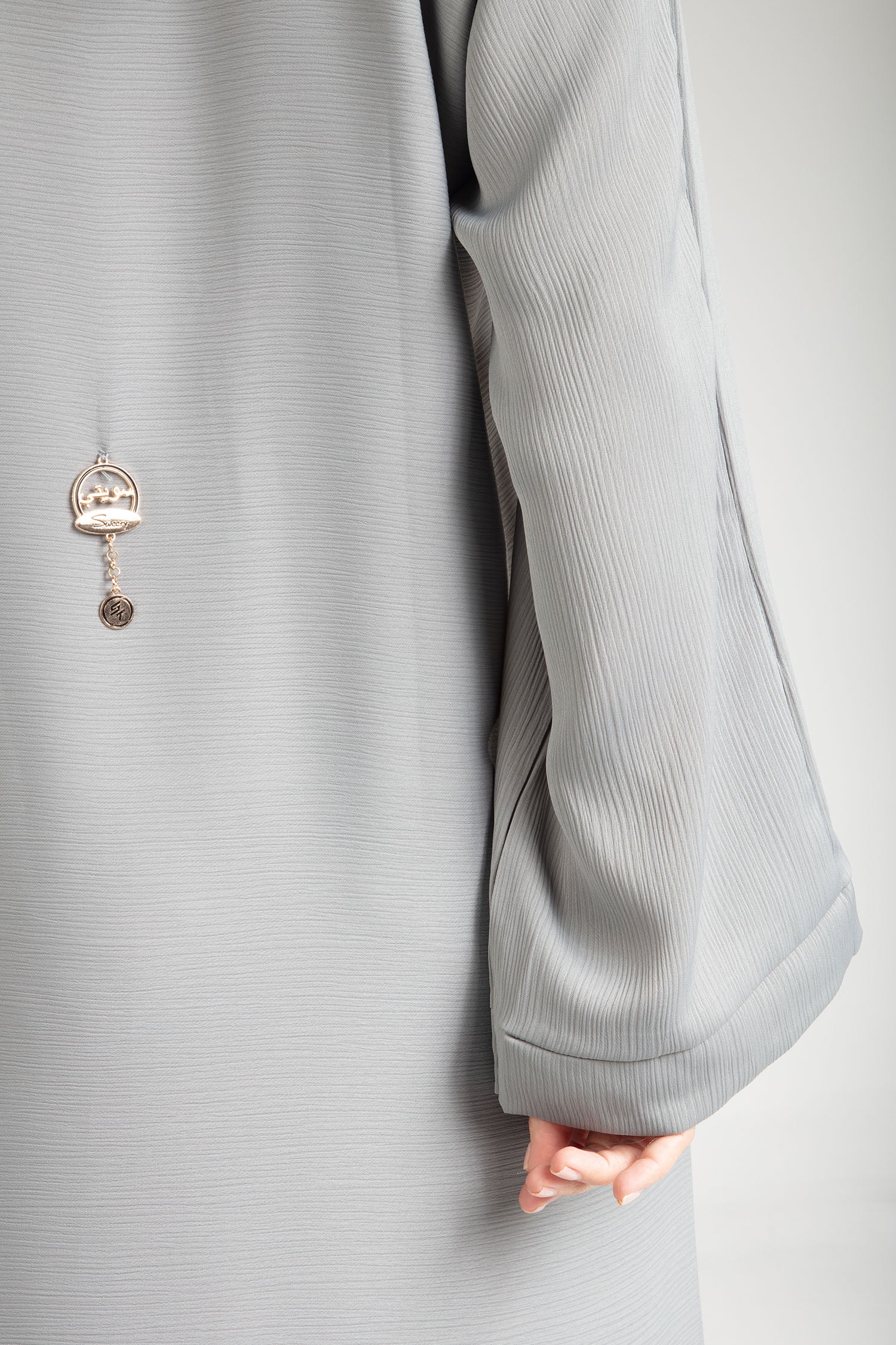 Classic Powder Ash Abaya - Image 9