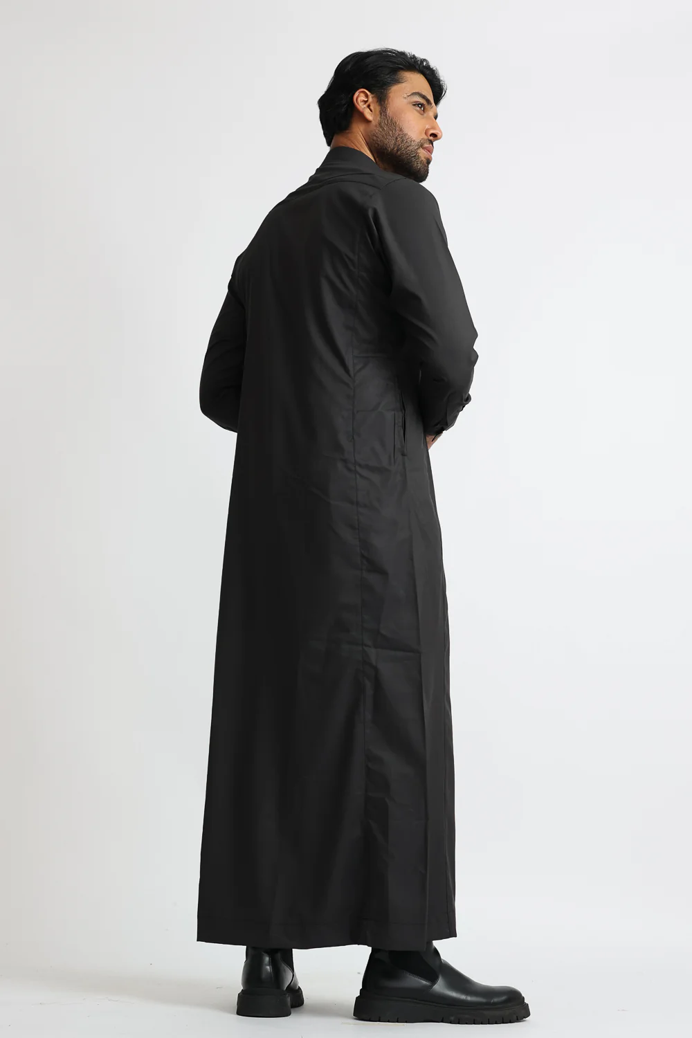 J109 Black Tuxedo Thobe - Image 4
