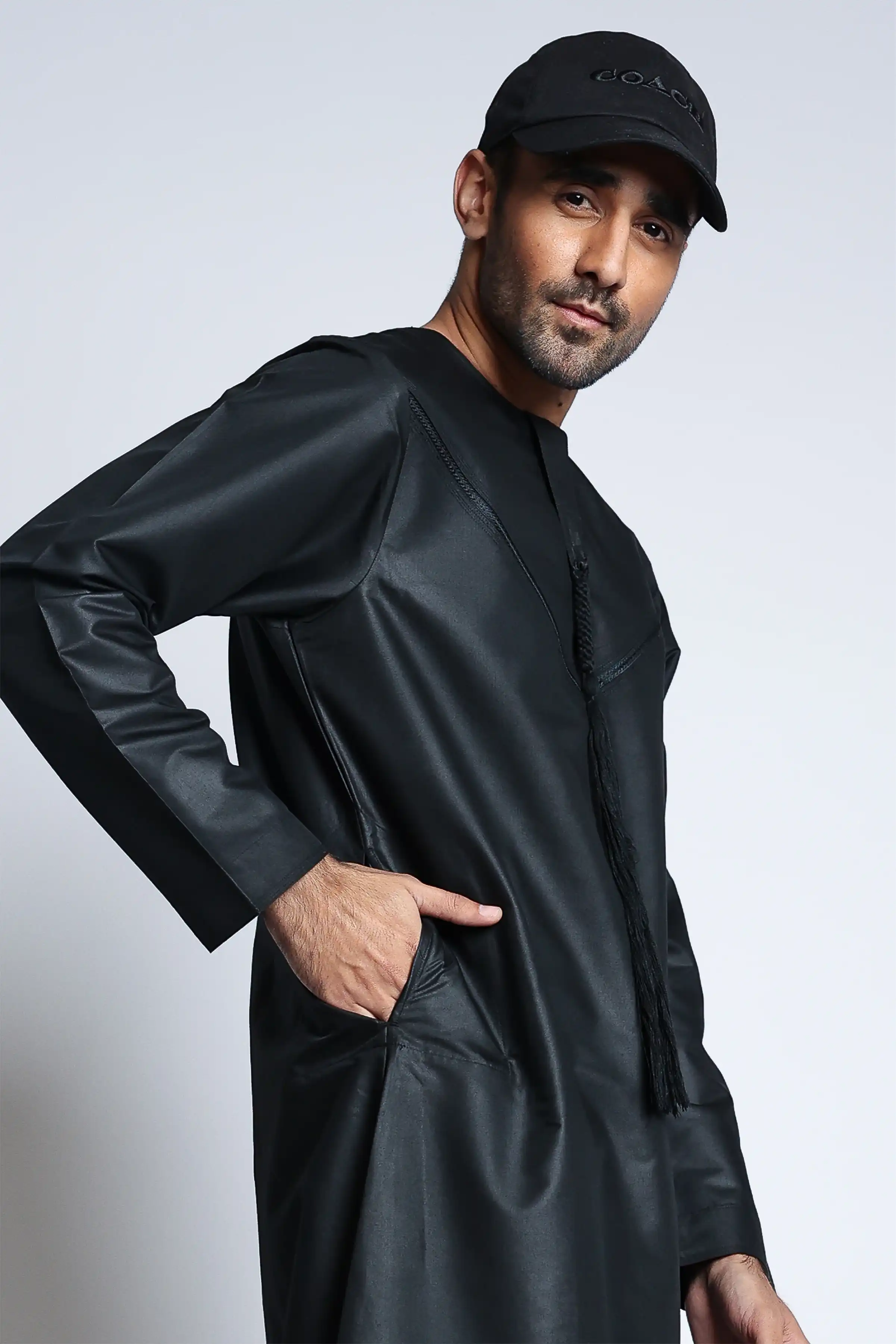J148 Black Emirati Thobe - Image 4