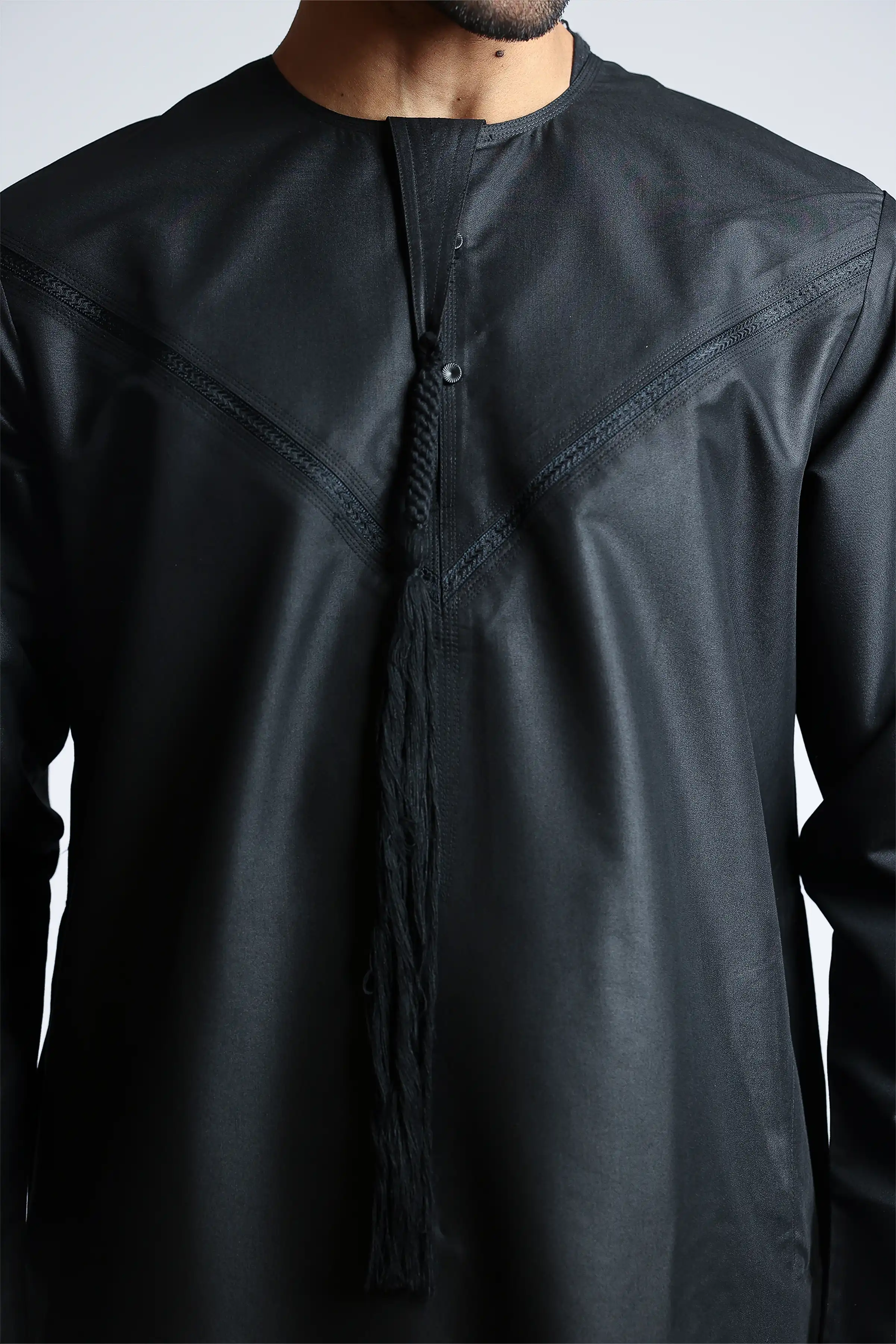 J148 Black Emirati Thobe - Image 5