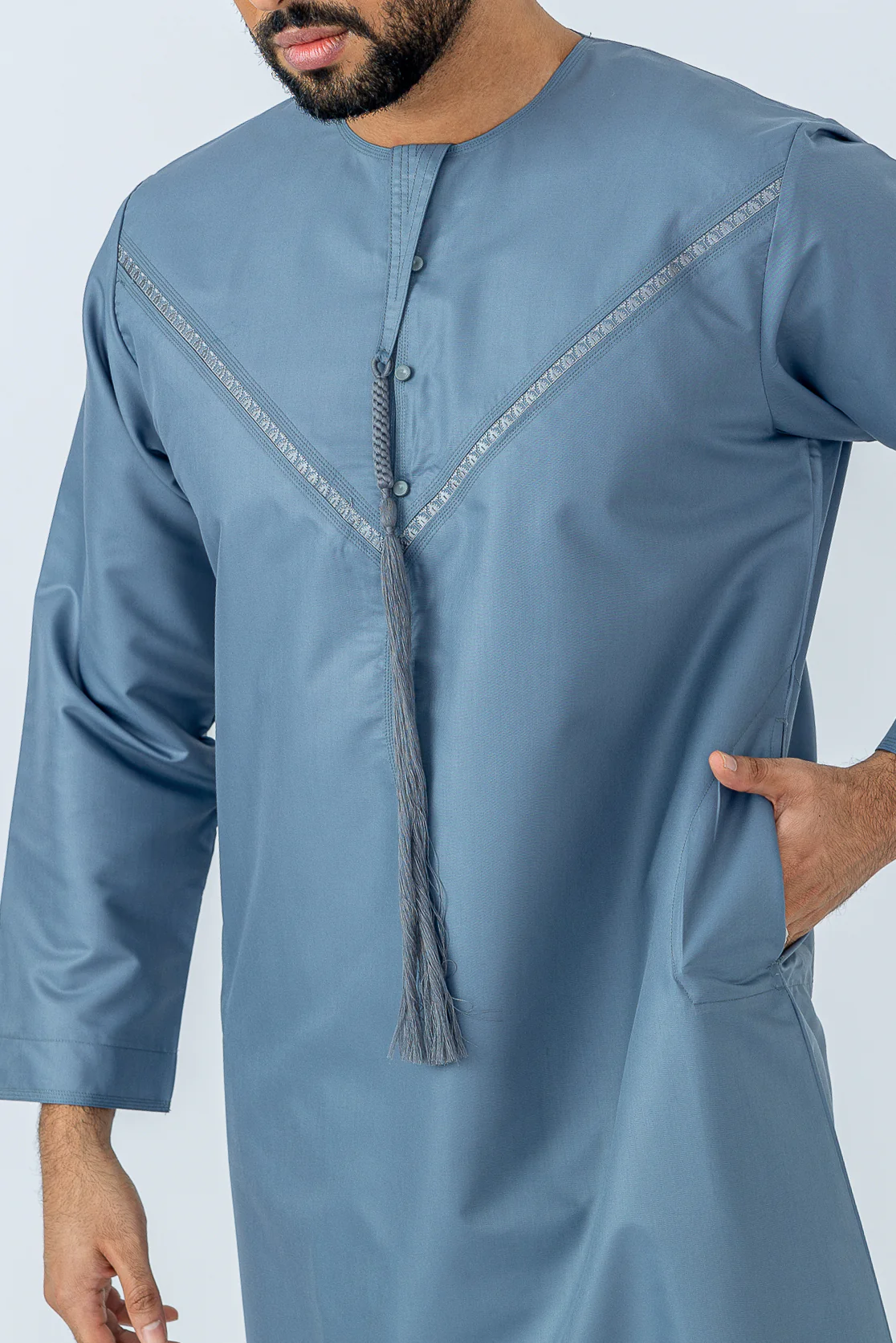 Pastel Grey Emirati Thobe - Image 4